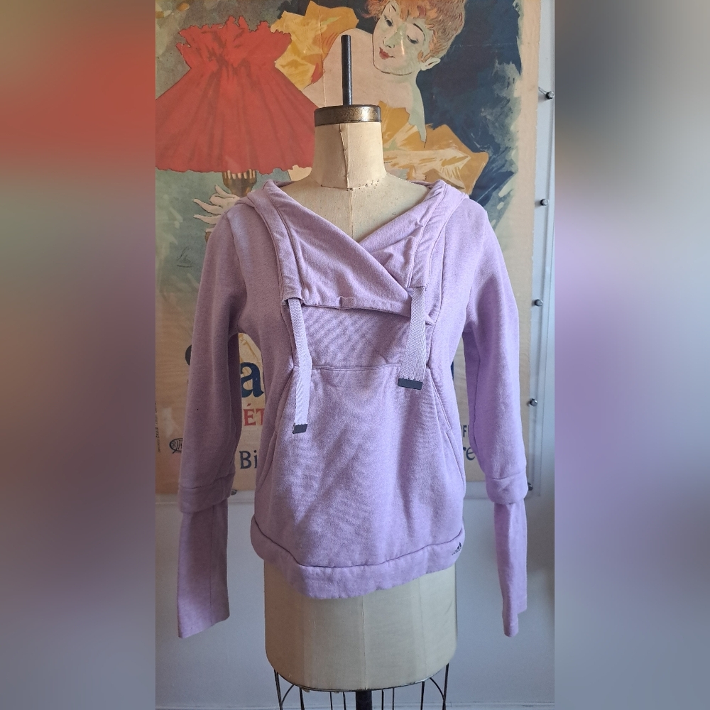 Adidas hoodie for woman. Size M